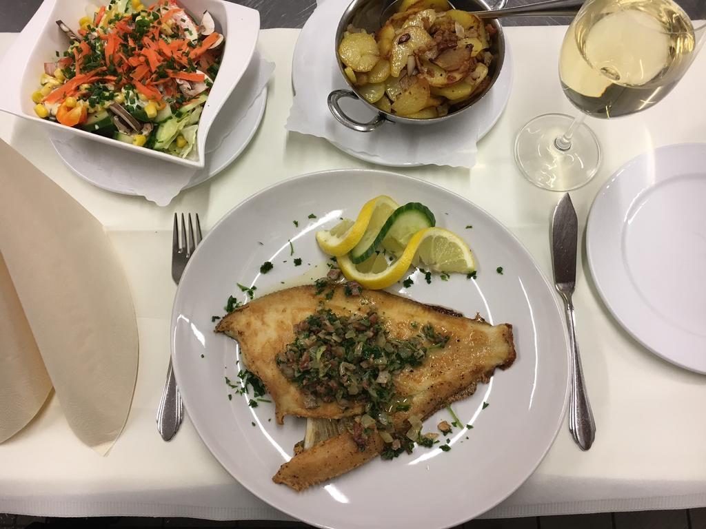Hotel & Restaurant Wiggers 巴特奥尔德斯洛 外观 照片